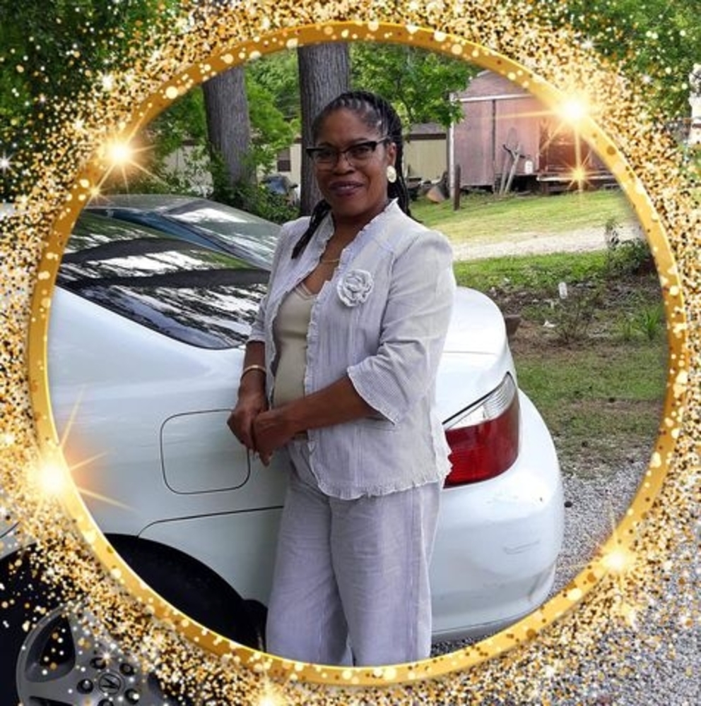 Meet your Posher, Nikki